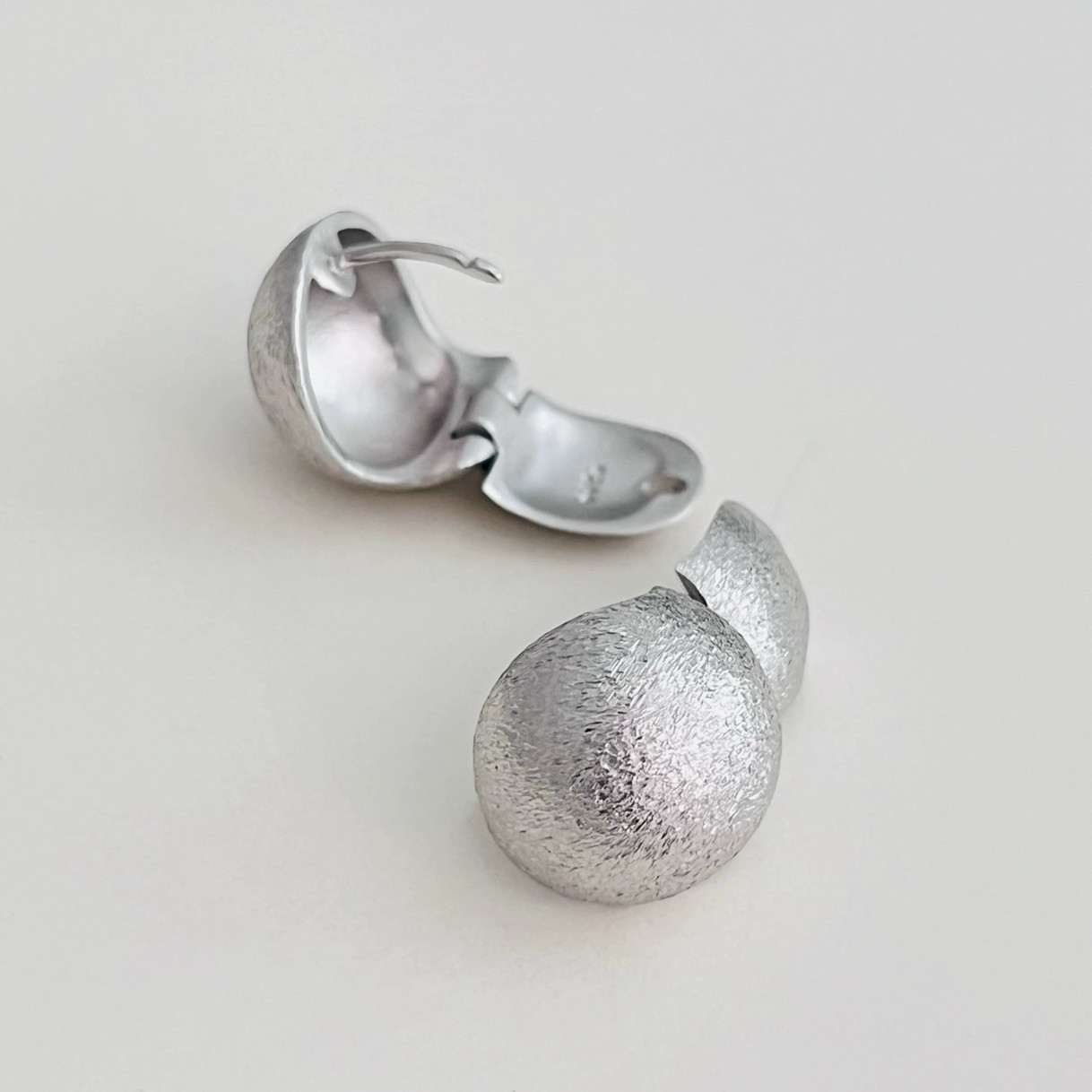 小众设计S925纯银拉丝圆球耳钉简约气质耳环百搭设计感耳饰,淘宝优惠券,粉丝福利购,淘宝优惠卷