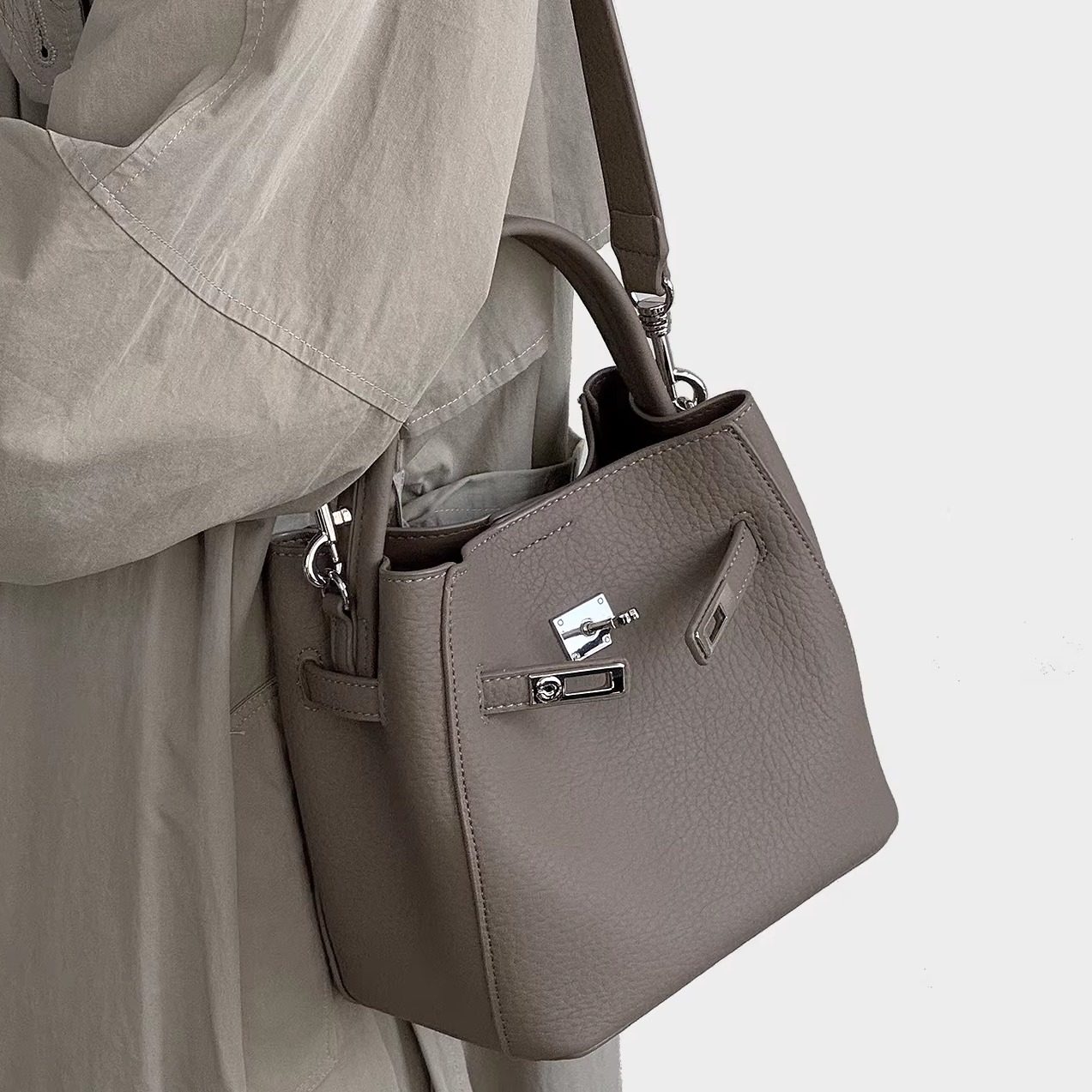 RANU荔枝纹皮菜篮子水桶包女通勤百搭单肩斜挎时尚简约女包手提包,淘宝优惠券,粉丝福利购,淘宝优惠卷