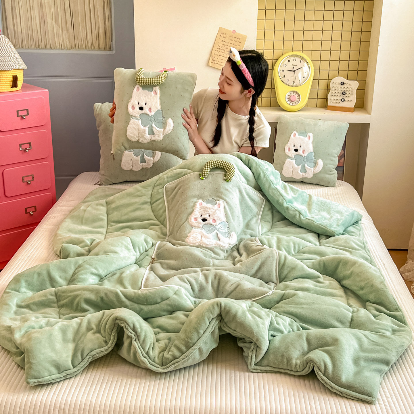 抱枕被子两用加厚保暖个性可爱办公室午睡空调被沙发靠枕盖毯冬季,淘宝优惠券,粉丝福利购,淘宝优惠卷