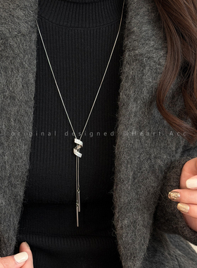 精致秋冬长款项链女士2025新款小众轻奢高级感毛衣链气质大气配饰