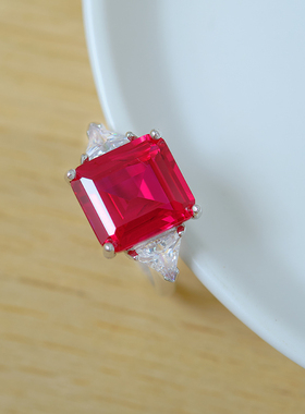 彩宝系列进口锆石红钻纯银戒指