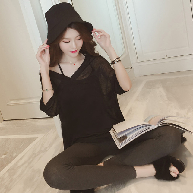 Short-sleeved sexy V-neck thin polyester women's new product launched