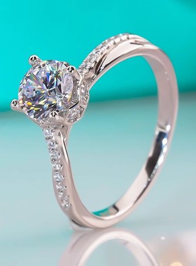 chin莫桑钻四爪扭臂戒指