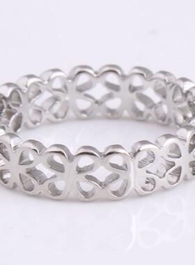 新款5MM幸运四心形镂空戒指韩版情侣简约百搭对戒玫瑰金情侣