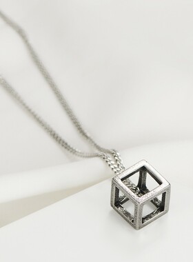 新款厂家 欧美钛钢时尚立体正方形个性不锈钢嘻哈魔方项链热卖女