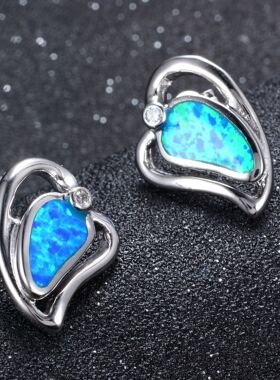 蓝色欧泊心形卡通风天使翅膀耳钉