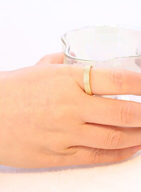 新款跨境欧美时尚简约4MM磨砂18K金百搭钛钢不锈钢戒指指环女