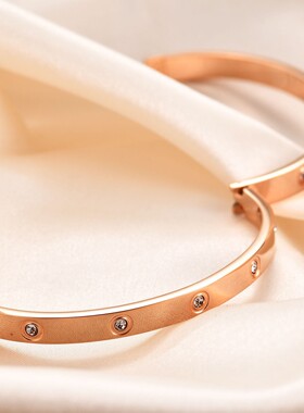 新款厂家4MM 6MM时尚简约多英寸锆石开口手镯不锈钢情侣手环热卖