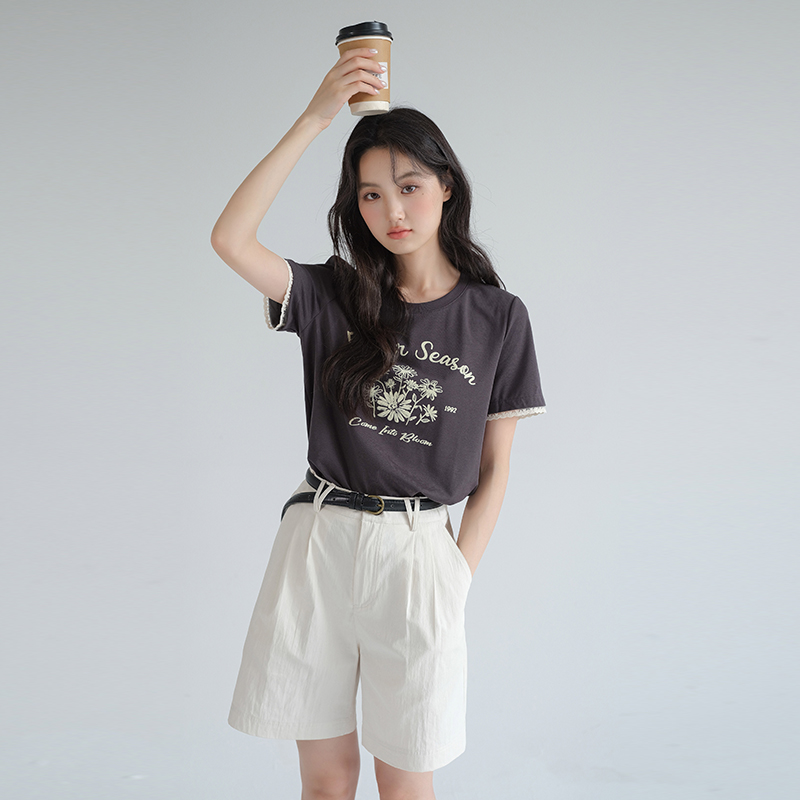 蓝若水大码女装ins印花正肩t恤2025胖MM夏装新款蕾丝拼接短袖上衣