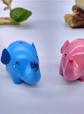 可爱风小象情侣手绘亲嘴家居摆设