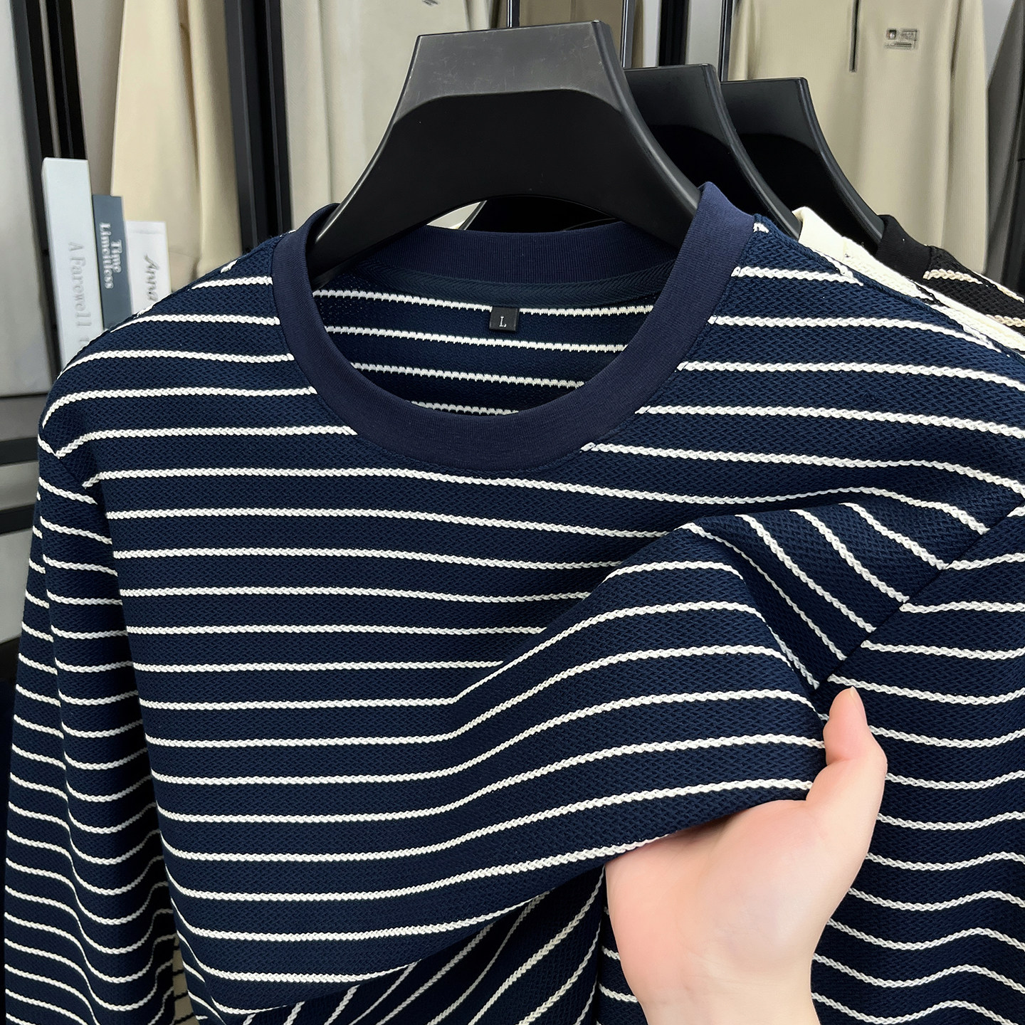 撞色条纹圆领长袖t恤男春秋款新品透气打底衫男装休闲宽松薄内搭,淘宝优惠券,粉丝福利购,淘宝优惠卷