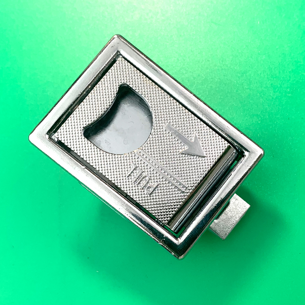 海坦平面锁 搭扣式门锁 机柜搭扣 控制柜锁 门扣 隐形拉手LS731 - 图0