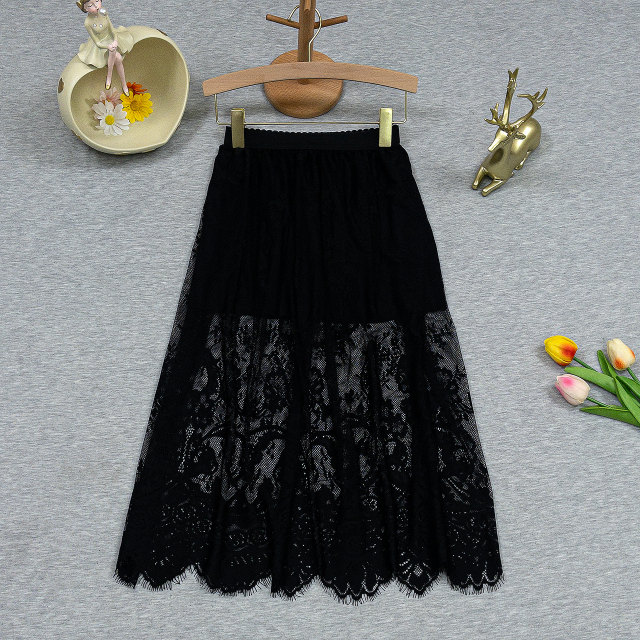 ສິ້ນ skirt lace ສໍາລັບແມ່ຍິງ 2026 ໃຫມ່ແບບເກົາຫຼີພາກຮຽນ spring ແລະ summer ເປັນເສັ້ນຕາຫນ່າງແອວສູງແອວຍາວ versatility fairy skirt