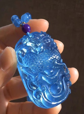 天然冰种海蓝宝雕刻吊坠一物一图魔鬼蓝海蓝宝蓝色水晶项链男女款