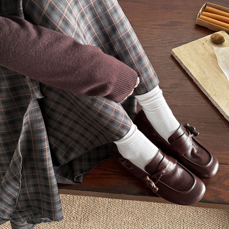 圆头平跟橡胶胶粘工艺头层猪皮深口单鞋,淘宝优惠券,粉丝福利购,淘宝优惠卷