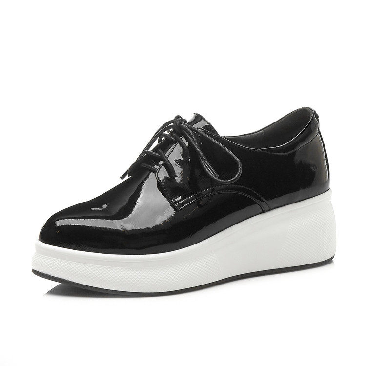 圆头平底聚氨酯胶粘工艺头层猪皮深口单鞋,淘宝优惠券,粉丝福利购,淘宝优惠卷