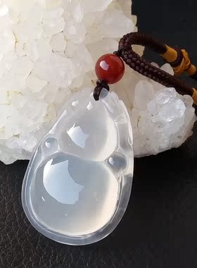 玛瑙原色无烧纯天然玉髓葫芦吊坠