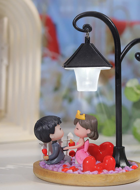 创意情侣摆件圆盘带灯可亮光情侣节庆婚庆礼物摆件桌面中控台