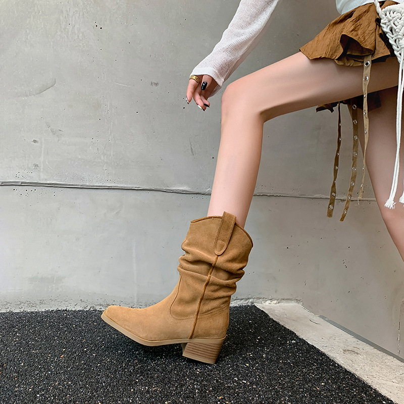 新款赵露思同款绒面法式复古褶皱堆堆靴尖头粗跟中筒显瘦骑士靴女 - 图0