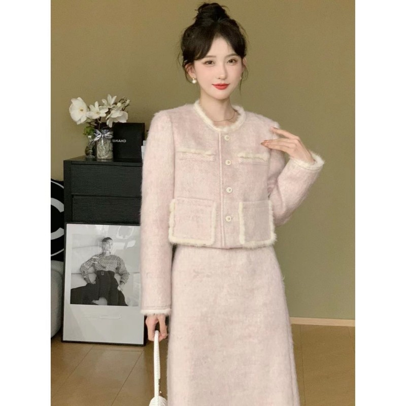 心动信号2025秋冬新款粉色小香风毛绒短外套上衣配半身裙套装女,淘宝优惠券,粉丝福利购,淘宝优惠卷