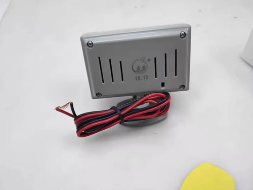 汽车通用12V24V汽车货车通用电压表电流表数字数显电压表改装包邮