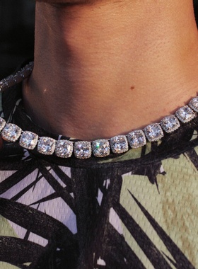 方糖全新实心镶嵌宝石项链现货