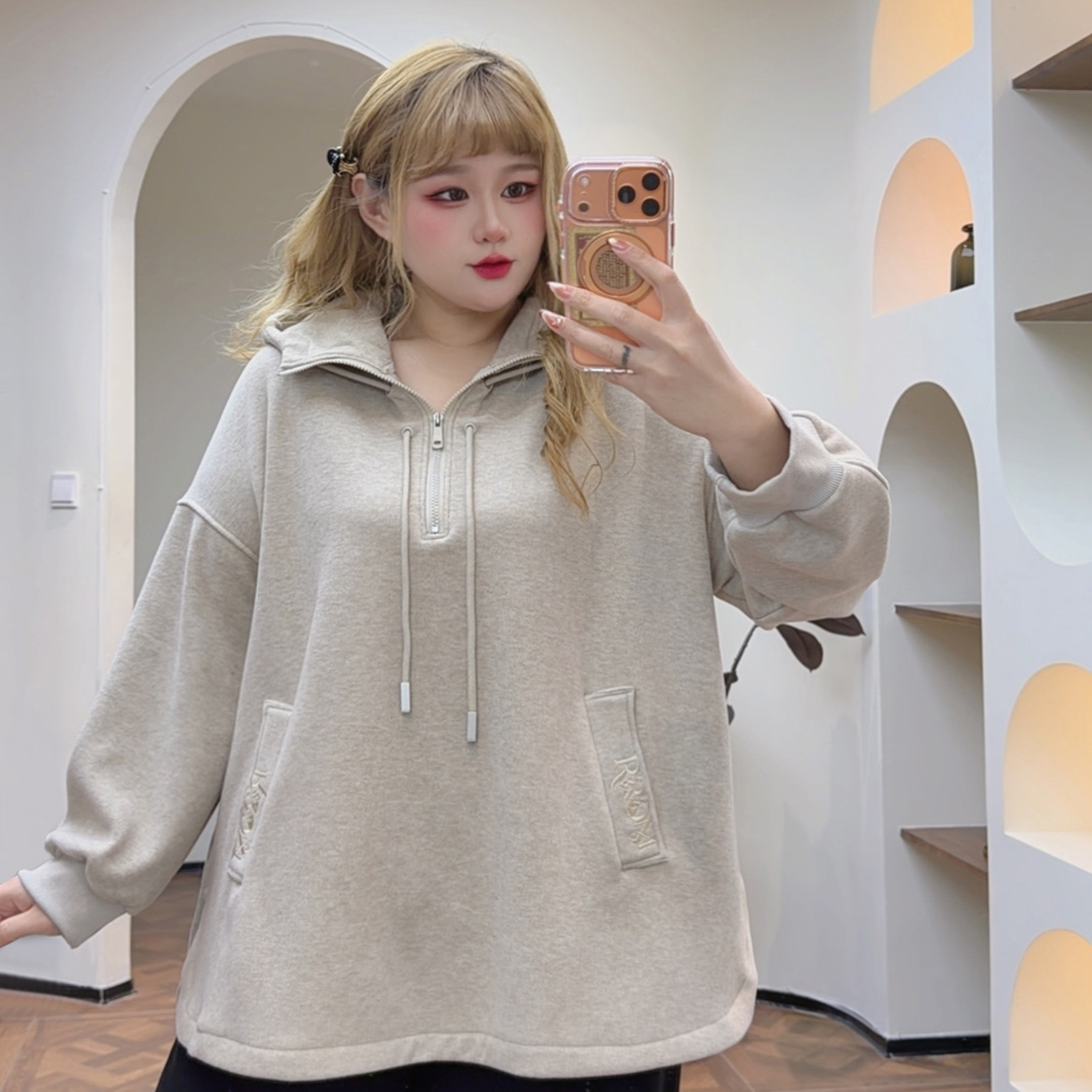 300斤加绒立领开叉上衣胖莹莹大码女装秋冬刺绣加肥连帽拉链卫衣 - 图1