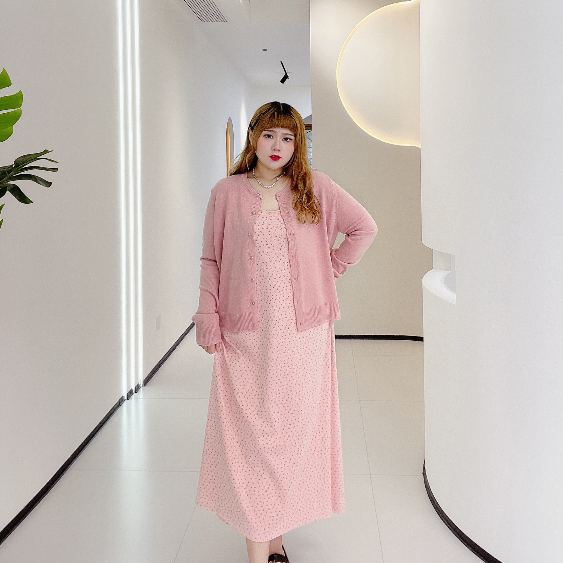 胖仙女莹莹大码女装胖mm秋季遮肉针织开衫捻褶碎花吊带连衣裙套装,淘宝优惠券,粉丝福利购,淘宝优惠卷