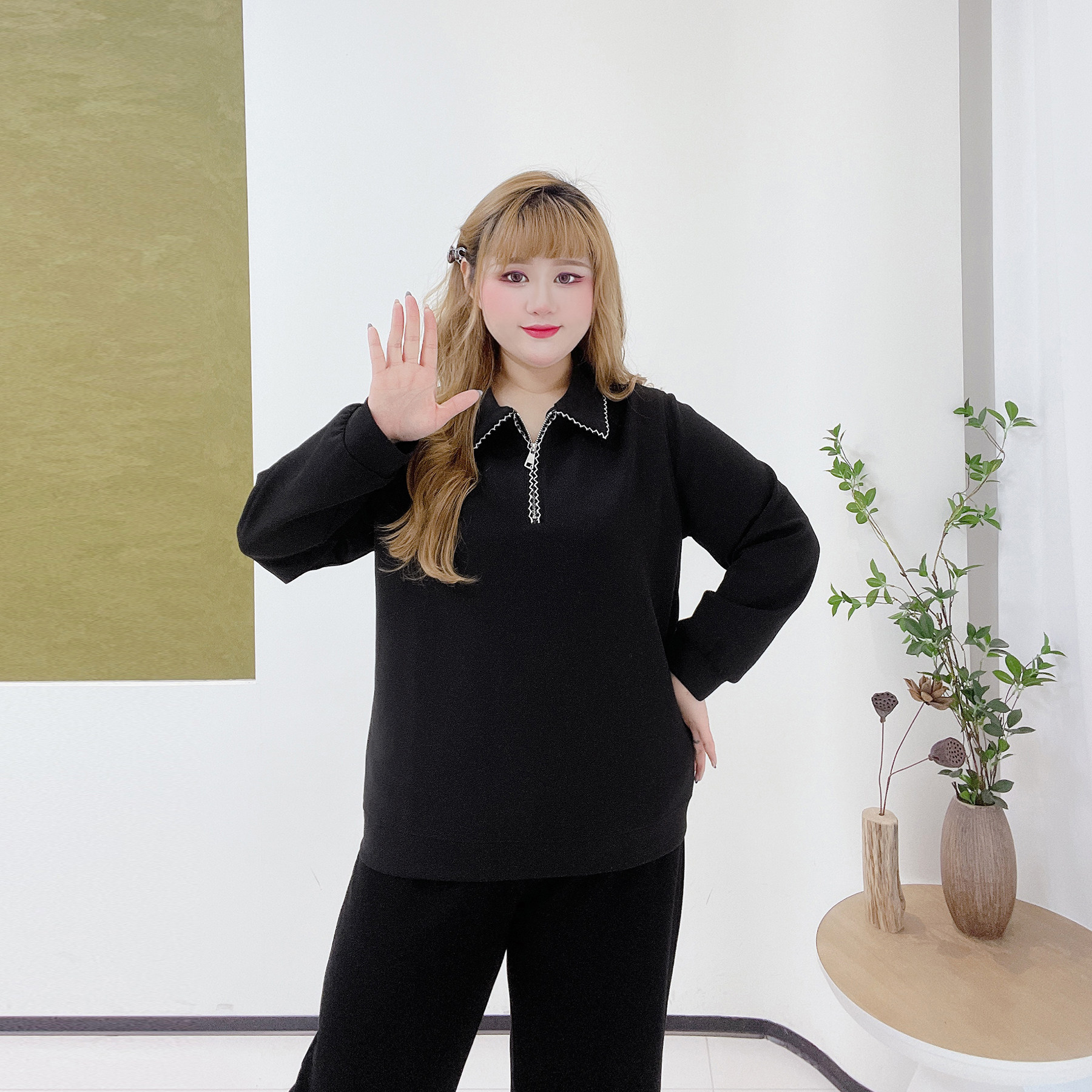 韩系小清新简约百搭显瘦翻领上衣胖莹莹大码女装秋冬休闲明线卫衣,淘宝优惠券,粉丝福利购,淘宝优惠卷