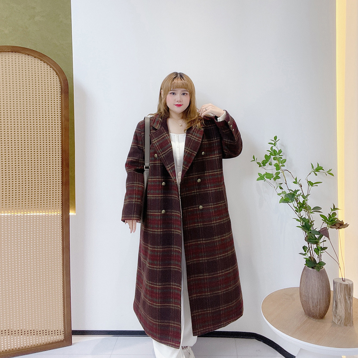 英伦风气质过膝夹棉外套胖莹莹大码女装胖mm秋冬复古格子毛呢大衣,淘宝优惠券,粉丝福利购,淘宝优惠卷
