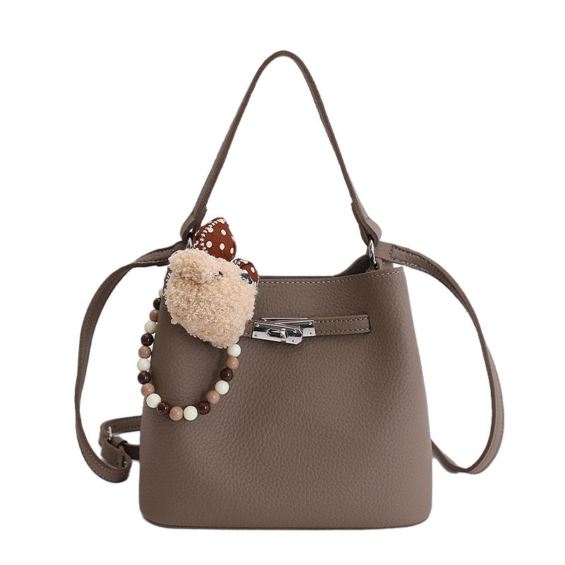 高级感水桶包女手提小拎包2026新款时尚简约百搭日常通勤斜挎包,淘宝优惠券,粉丝福利购,淘宝优惠卷