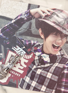 林俊杰演唱会JJ20周边纪念正品话筒圣剑麦克风手链项链首饰品项坠