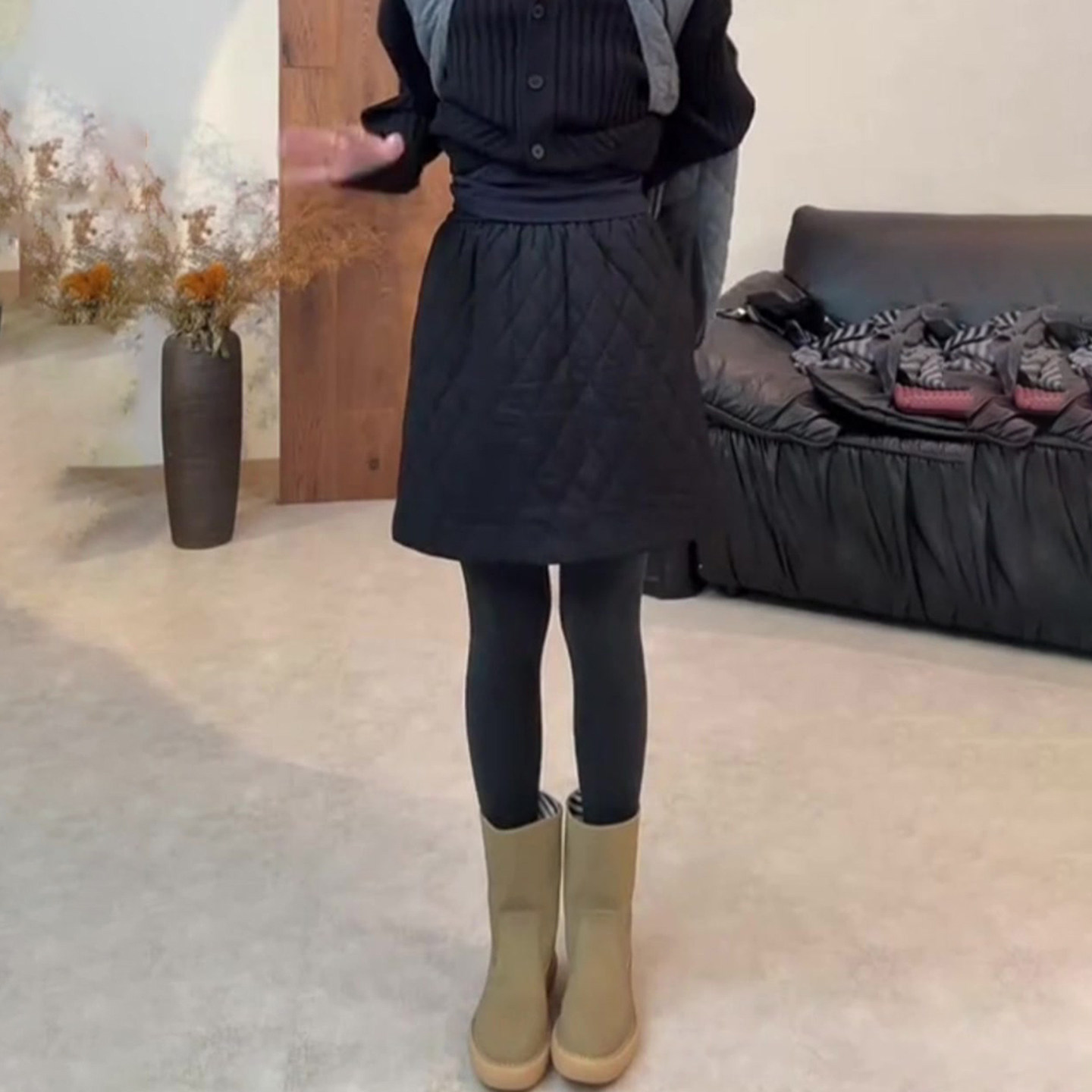 黑色夹棉短裙女秋冬新款松紧腰显瘦遮肉时尚百搭减龄休闲半身裙子,淘宝优惠券,粉丝福利购,淘宝优惠卷