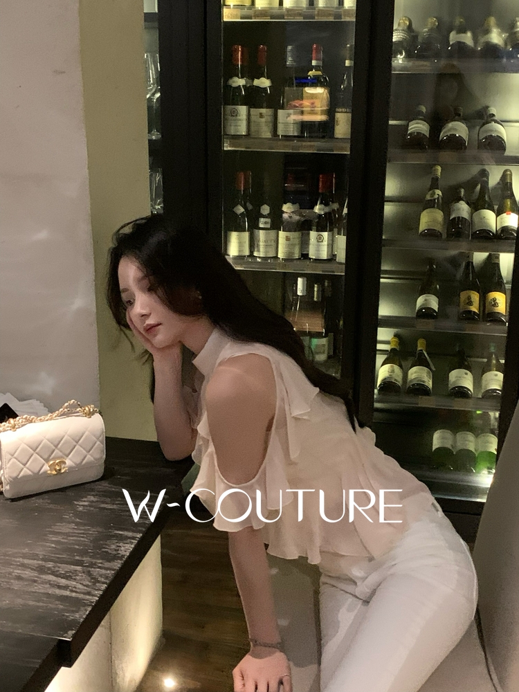 春和景明Wcouture原创 女人味的柔美 波浪百褶 挂脖设计背心上衣 - 图2