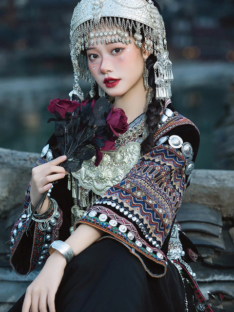 Miao Family Impression 2022 Velvet Miao Clothing for Women
