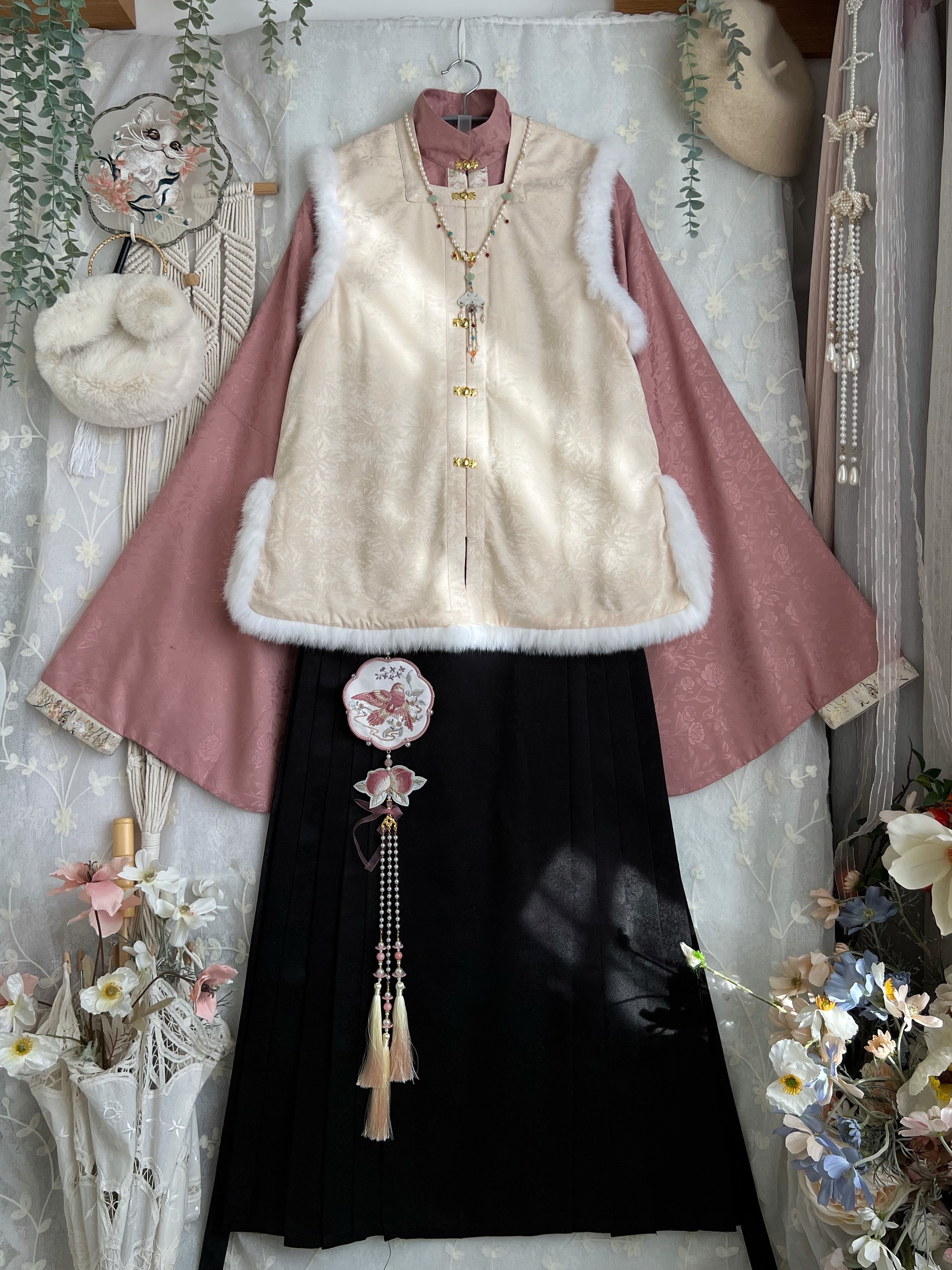 灵兔暗纹提花明制立领琵琶袖放量大秋冬款双层改良汉服原创女,淘宝优惠券,粉丝福利购,淘宝优惠卷