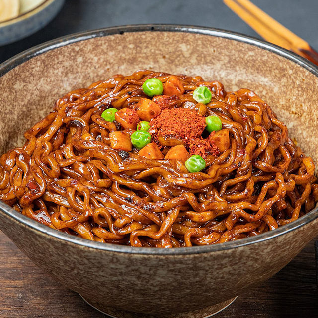 Eight-way instant noodles, spicy fried noodles