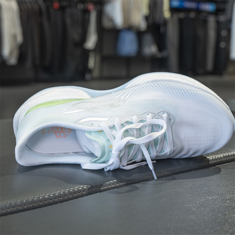 李宁超轻22丨跑步鞋男鞋女鞋新款透气体测运动鞋ARBV001/ARBV002