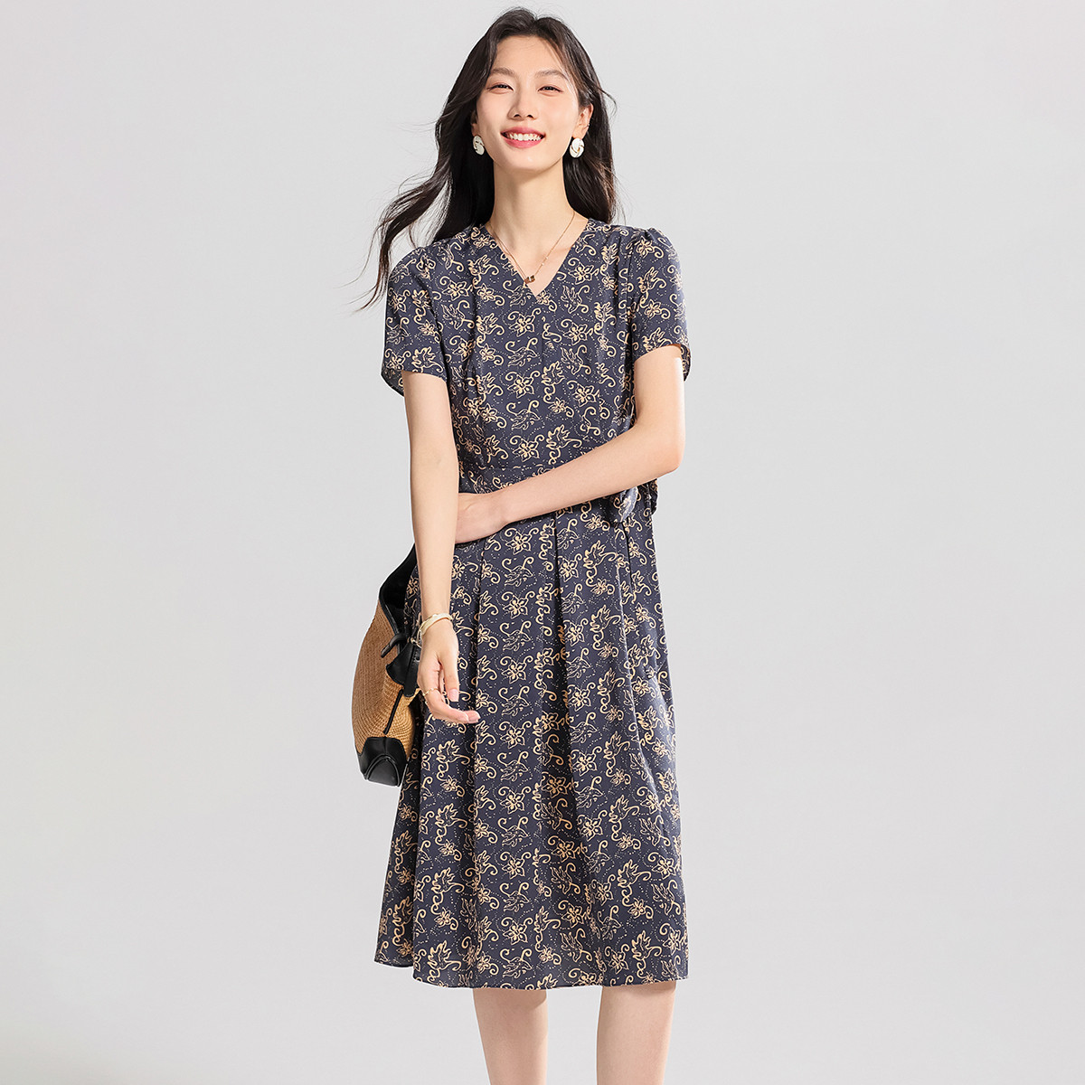 xzcv轻熟复古印花连衣裙女系带A字裙时尚夏短袖碎花裙质感裙子 - 图0