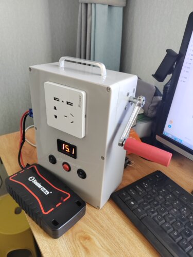 手摇发电机220V150瓦手提移动便携太阳能板户外旅游野营备用电源 - 图3