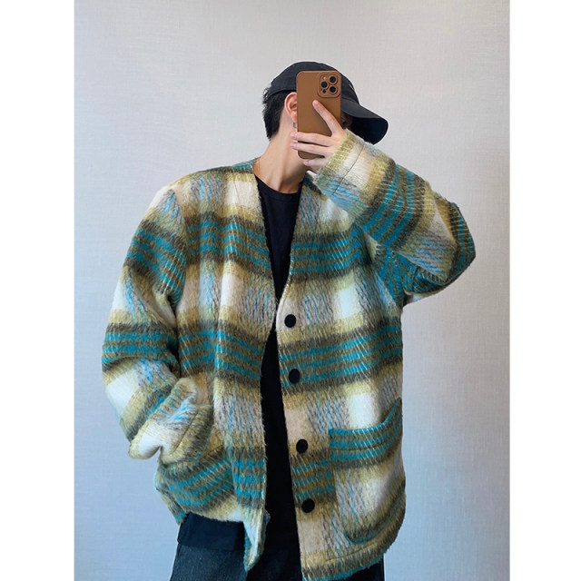 Green plaid plush V-neck woolen jacket