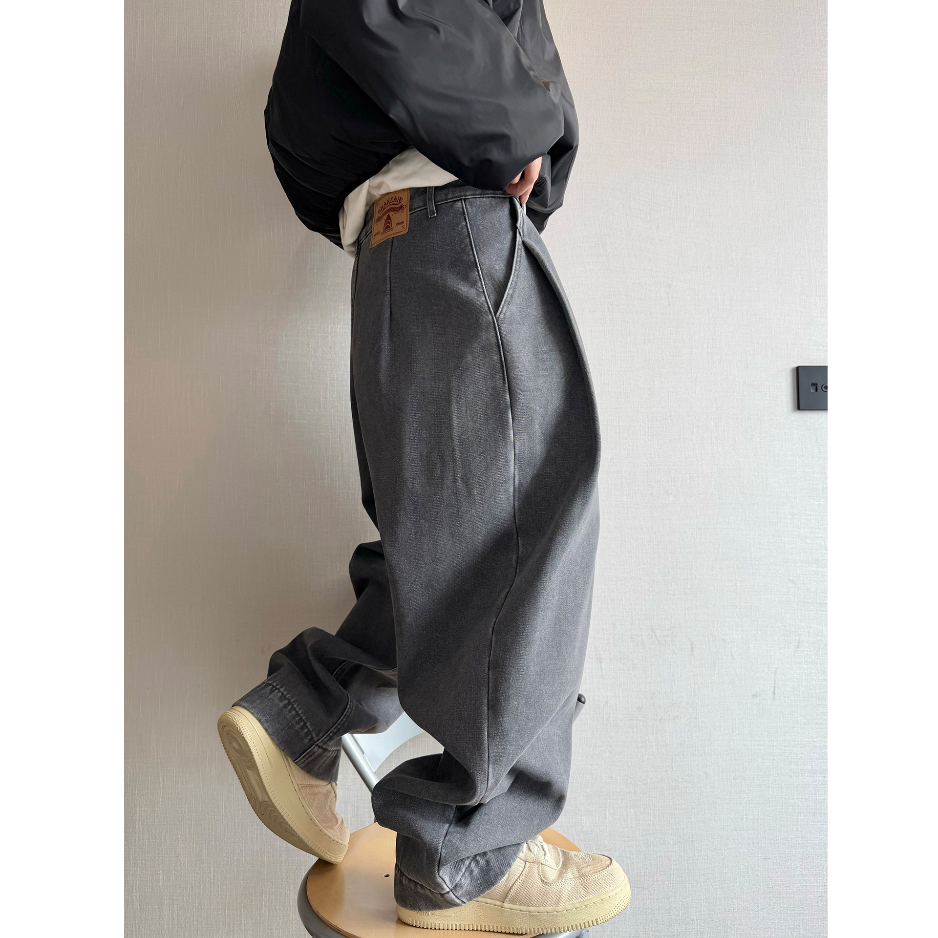 dannyandzee冬季复古加绒加厚保暖弯刀牛仔裤不拖地锥形牛仔裤男 - 图2