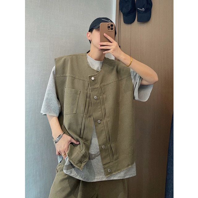 Dannyandzee summer retro versatile heavy-washed military green raw edge collarless workwear vest for men INS