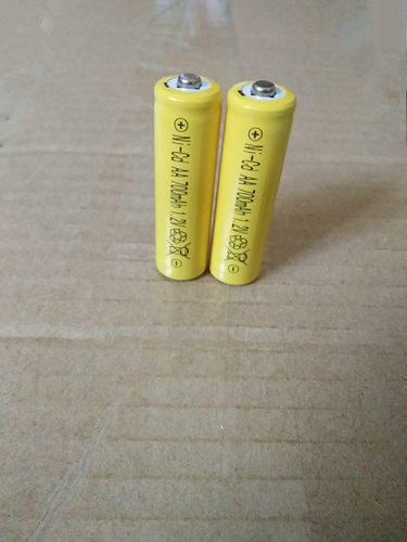 1.2v五号七号电动玩具遥控车拍拍鼓电蚊拍话筒鼠标充电电池700mah - 图0