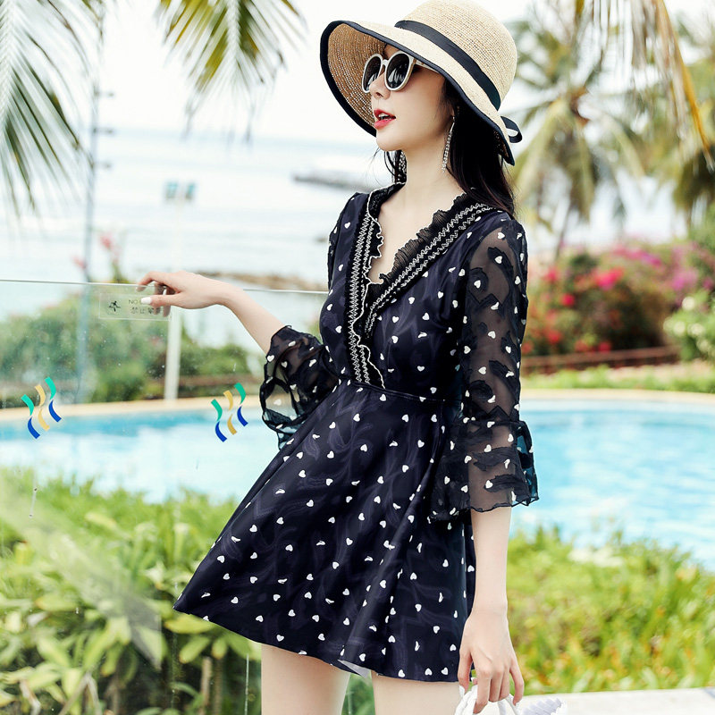 2025新款情侣泳衣女连体保守显瘦遮肚长袖小胸温泉度假海边游泳装,淘宝优惠券,粉丝福利购,淘宝优惠卷