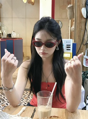 少女CEO复古猫眼红色时髦高级感太阳眼镜防紫外线凹造型街拍墨镜