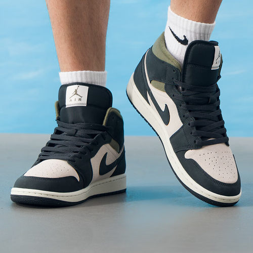 Nike耐克男鞋2025冬JORDAN AJ1翻毛皮复古撞色高帮板鞋HV4091-102 - 图1