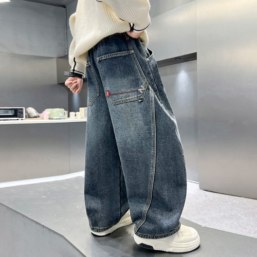 男童牛仔裤春装洋气儿童中大童男孩宽松青少年痞帅风弯刀休闲长裤 - 图1