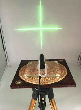 罗盘定位激光指向器高精度随身携带八寸六寸一尺通用360度可旋转