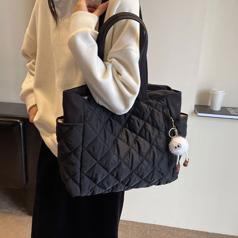 冬季棉服包休闲大容量通勤包女2025新款时尚菱格单肩大学生托特包,淘宝优惠券,粉丝福利购,淘宝优惠卷